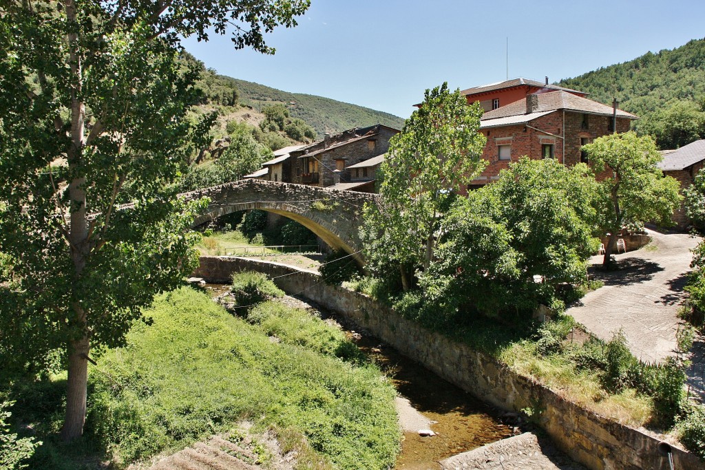 Foto: Puente medieval - Castellbò (Lleida), España