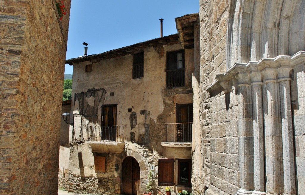 Foto: Vista del pueblo - Castellbò (Lleida), España