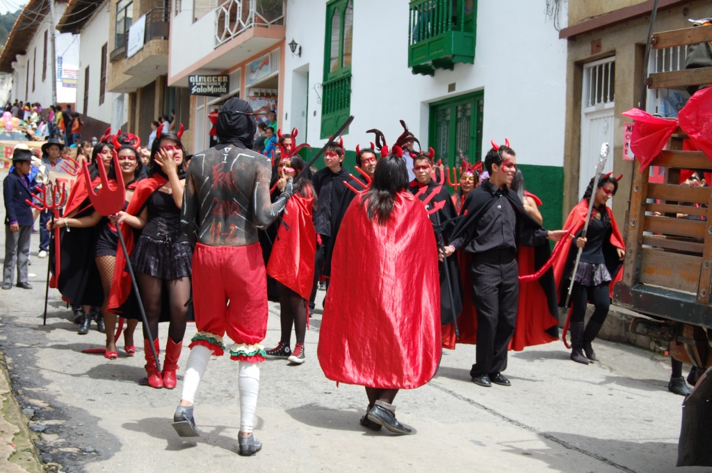 Foto: Festival de la Danza Colegio Isabel Valbuena Cifuentes - Vélez (Santander), Colombia