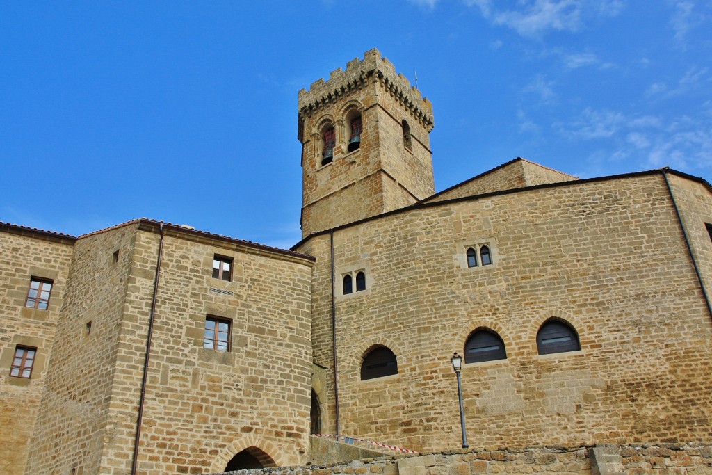 Foto: Iglesia fortaleza de Santa María - Ujué (Navarra), España