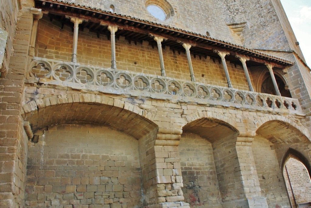 Foto: Iglesia fortaleza de Santa María - Ujué (Navarra), España