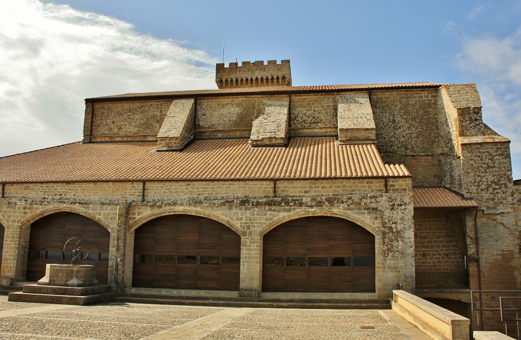 Foto: Iglesia fortaleza de Santa María - Ujué (Navarra), España