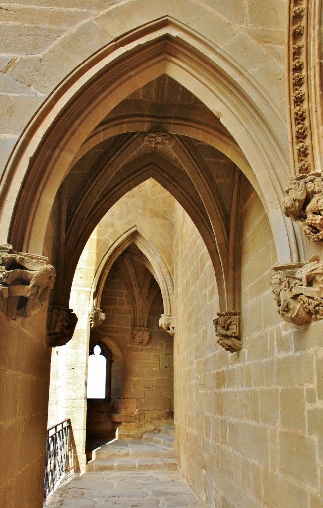Foto: Iglesia fortaleza de Santa María - Ujué (Navarra), España