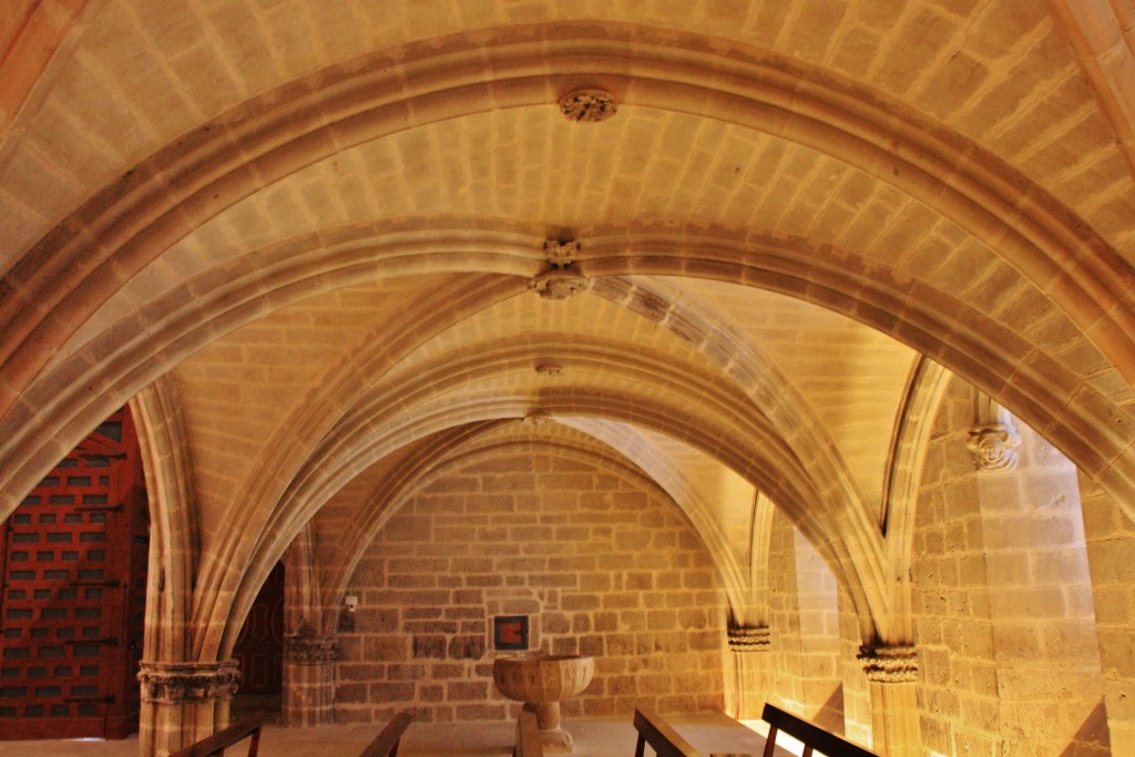 Foto: Iglesia fortaleza de Santa María - Ujué (Navarra), España