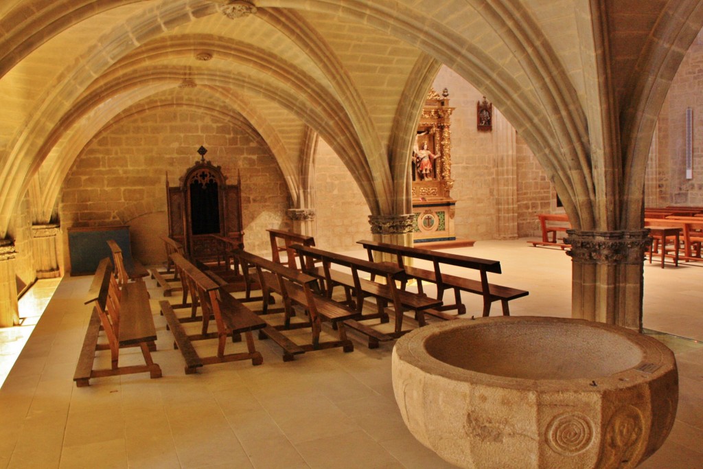 Foto: Iglesia fortaleza de Santa María - Ujué (Navarra), España