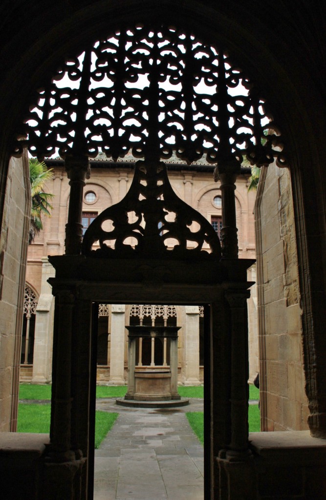 Foto: Claustro del monasterio de Santa María la Real - Nájera (La Rioja), España