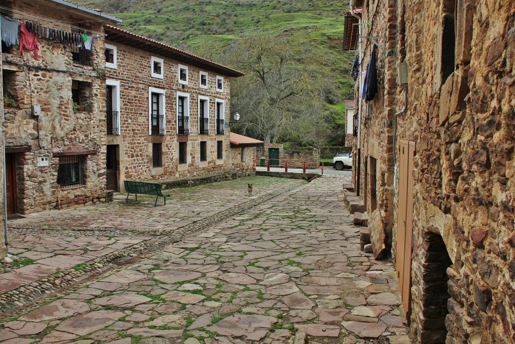 Foto: Vista del pueblo - Viniegra de Arriba (La Rioja), España