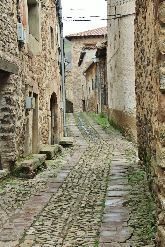 Foto: Vista del pueblo - Viniegra de Arriba (La Rioja), España