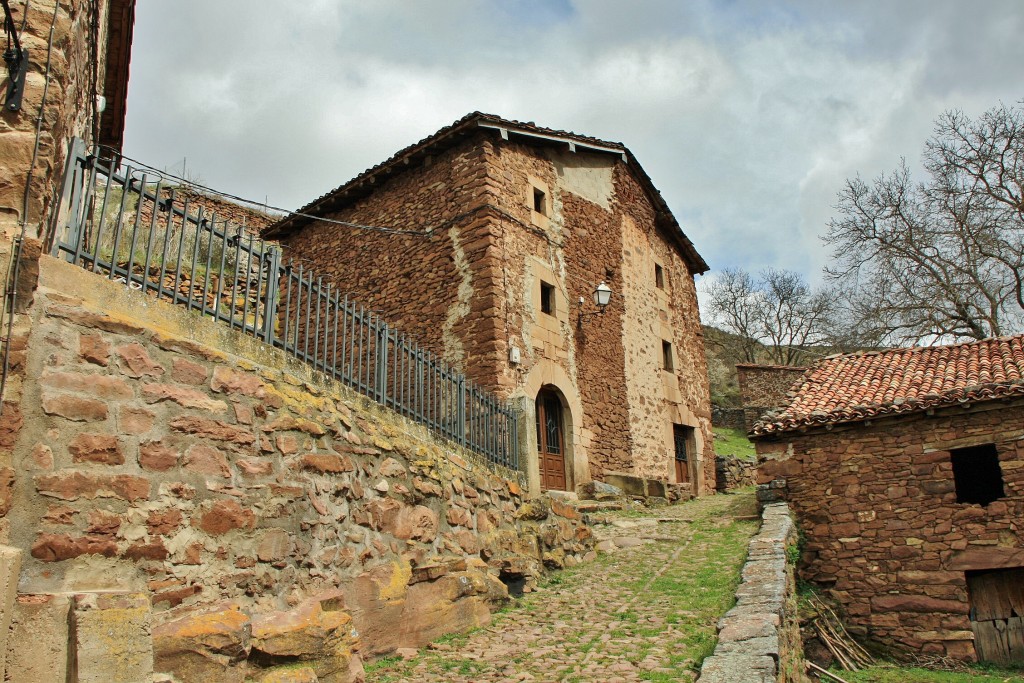 Foto: Vista del pueblo - Viniegra de Arriba (La Rioja), España