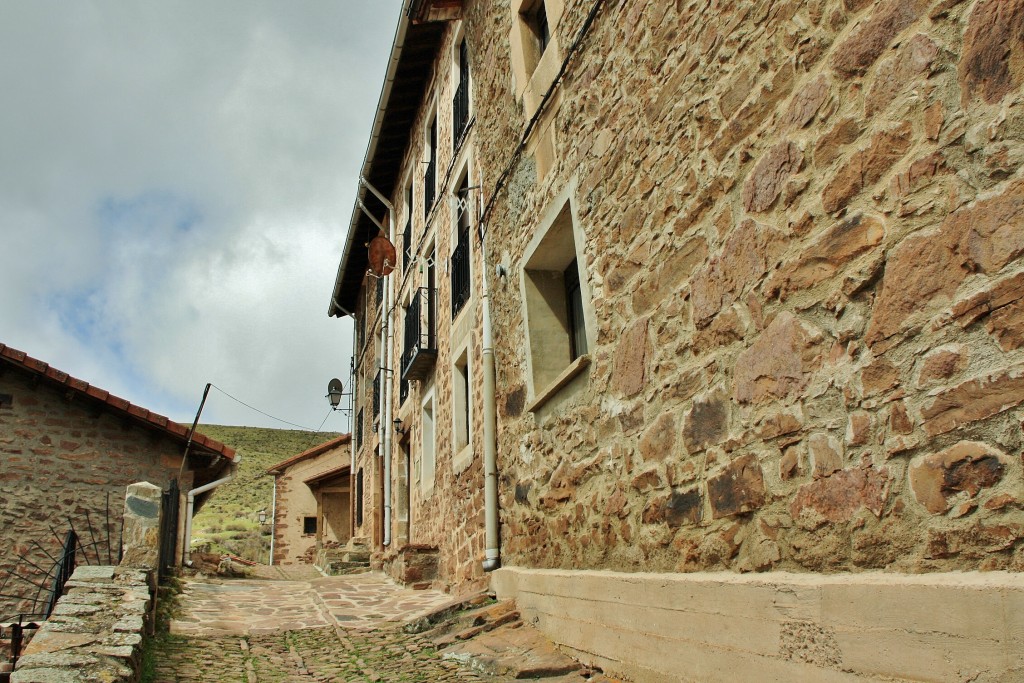 Foto: Vista del pueblo - Viniegra de Arriba (La Rioja), España