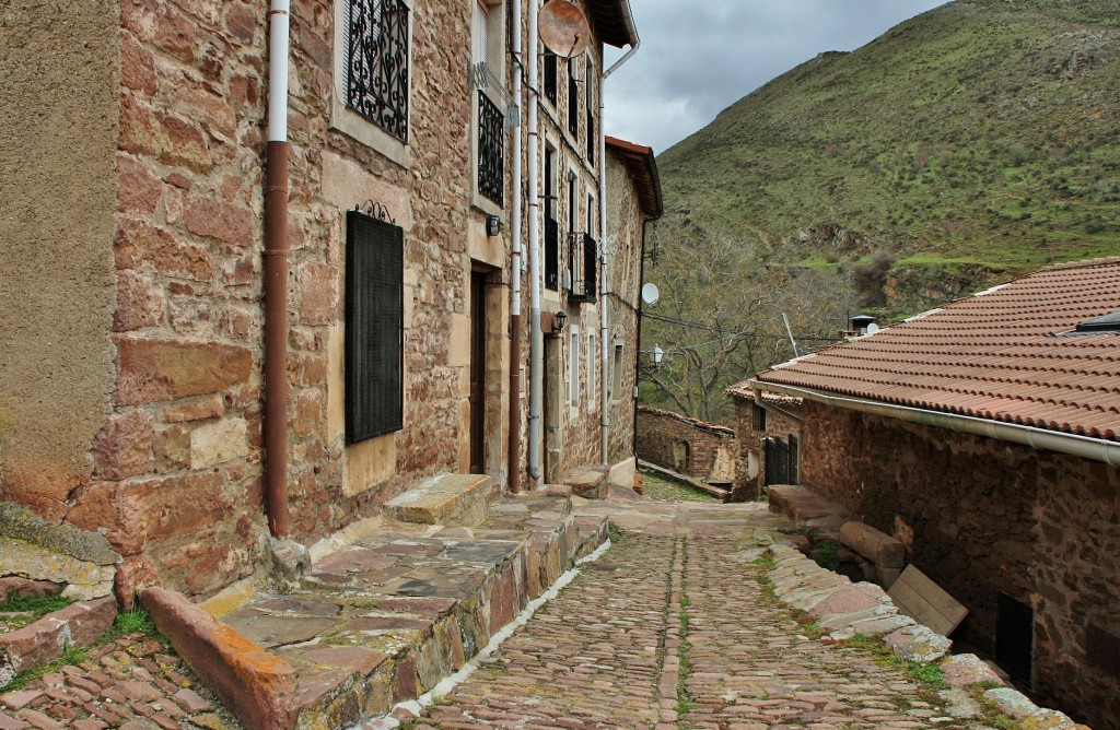 Foto: Vista del pueblo - Viniegra de Arriba (La Rioja), España