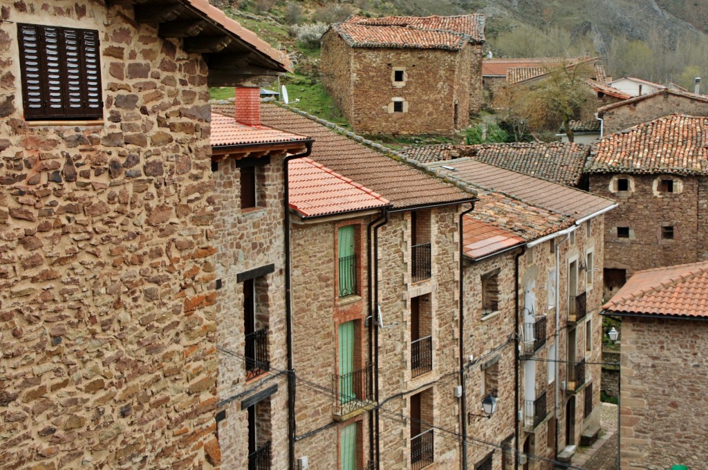 Foto: Vista del pueblo - Viniegra de Arriba (La Rioja), España