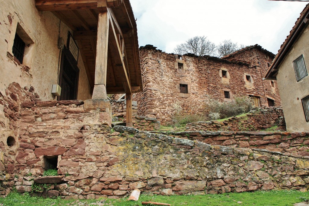 Foto: Vista del pueblo - Viniegra de Arriba (La Rioja), España
