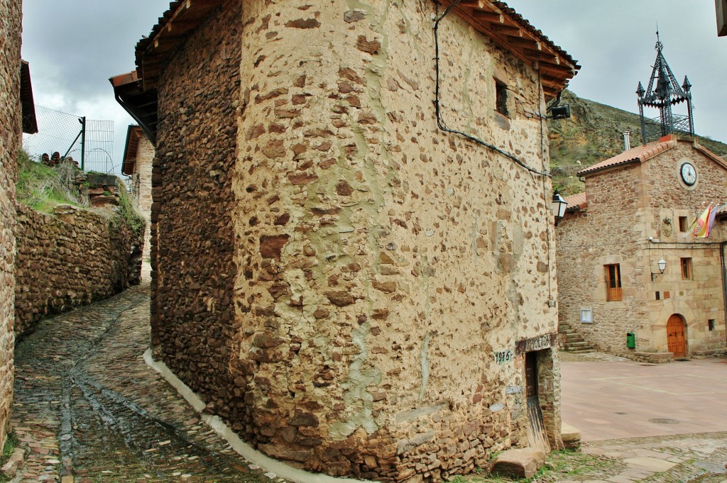 Foto: Vista del pueblo - Viniegra de Arriba (La Rioja), España