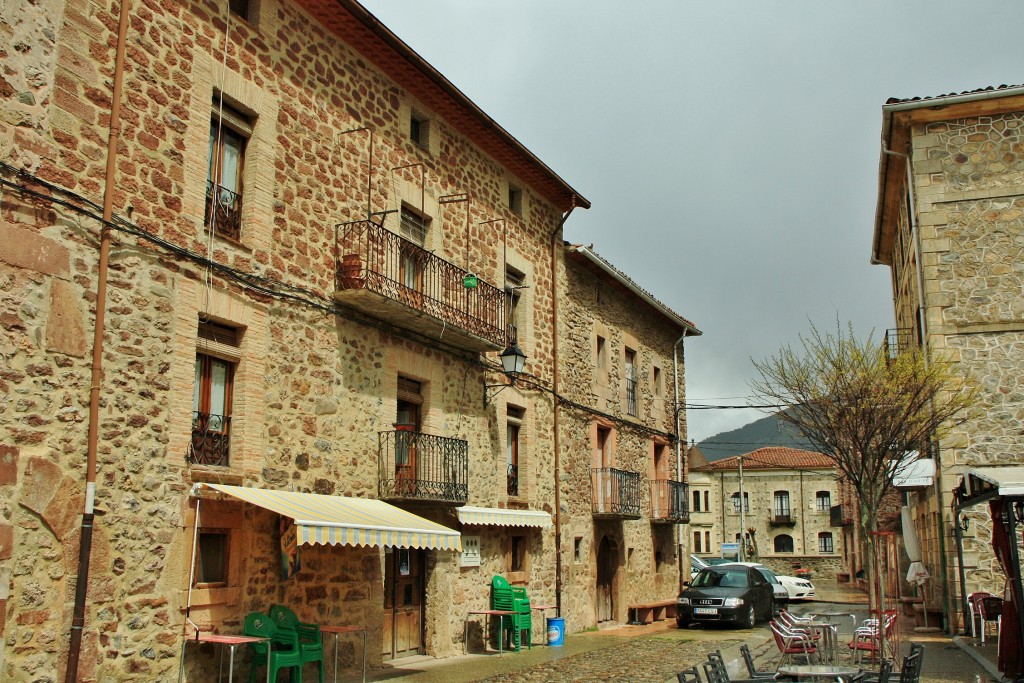 Foto: Vista del pueblo - Viniegra de Abajo (La Rioja), España