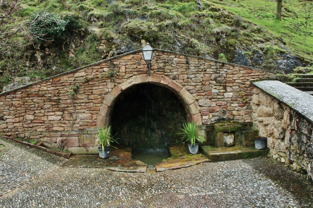 Foto: Fuente - Ventrosa (La Rioja), España