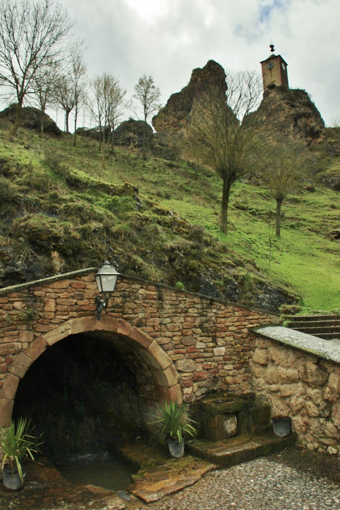 Foto: Vista del pueblo - Ventrosa (La Rioja), España
