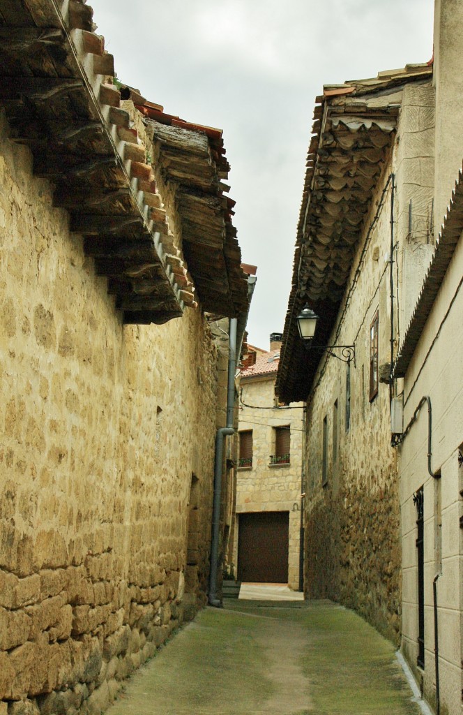 Foto: Vista del pueblo - Abalos (La Rioja), España