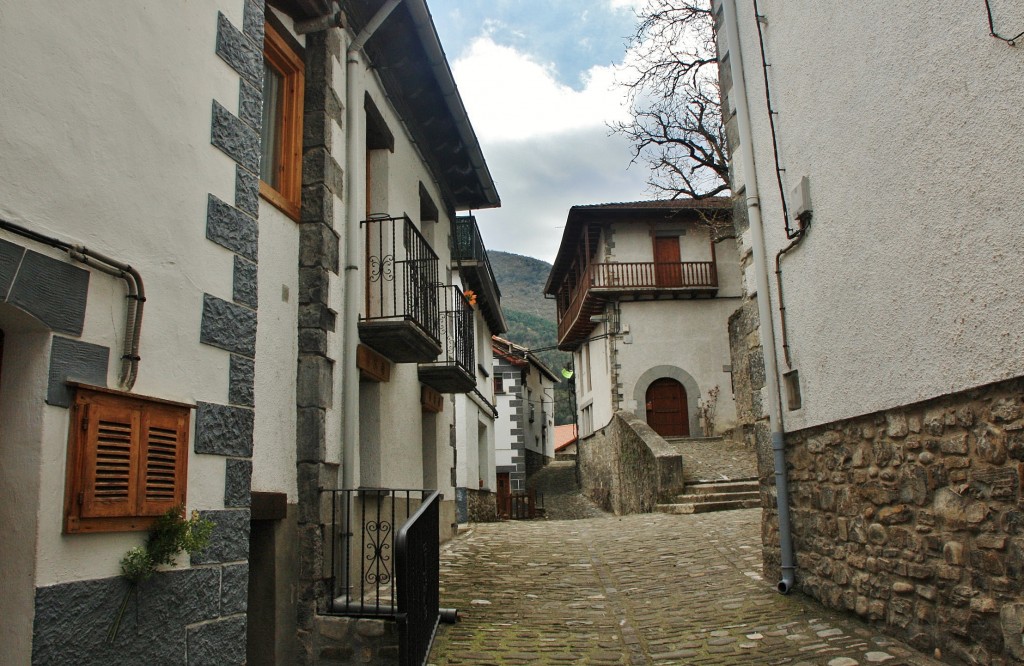 Foto: Centro histórico - Burgui (Navarra), España