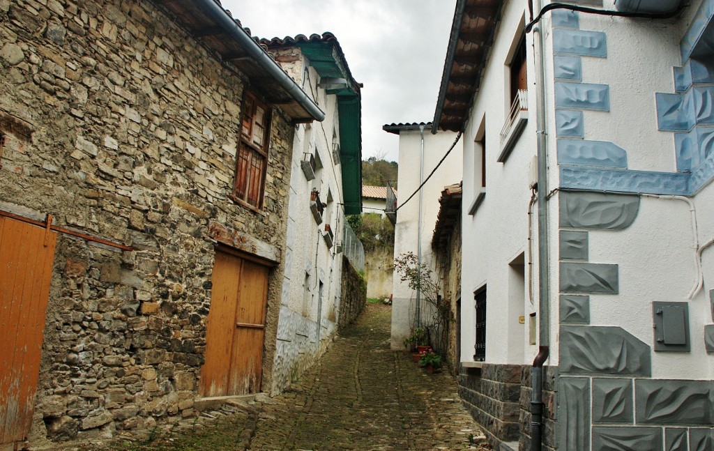 Foto: Centro histórico - Burgui (Navarra), España