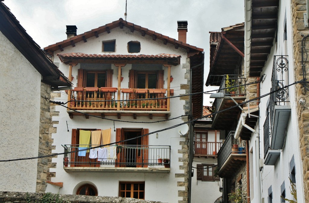 Foto: Centro histórico - Burgui (Navarra), España