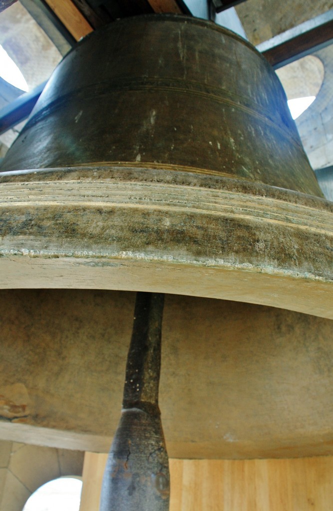 Foto: Campana de la catedral - Pamplona (Navarra), España
