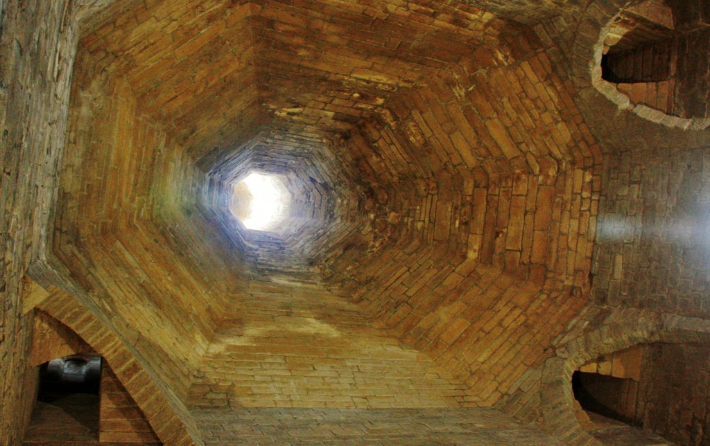 Foto: Claustro de la catedral: cocina - Pamplona (Navarra), España