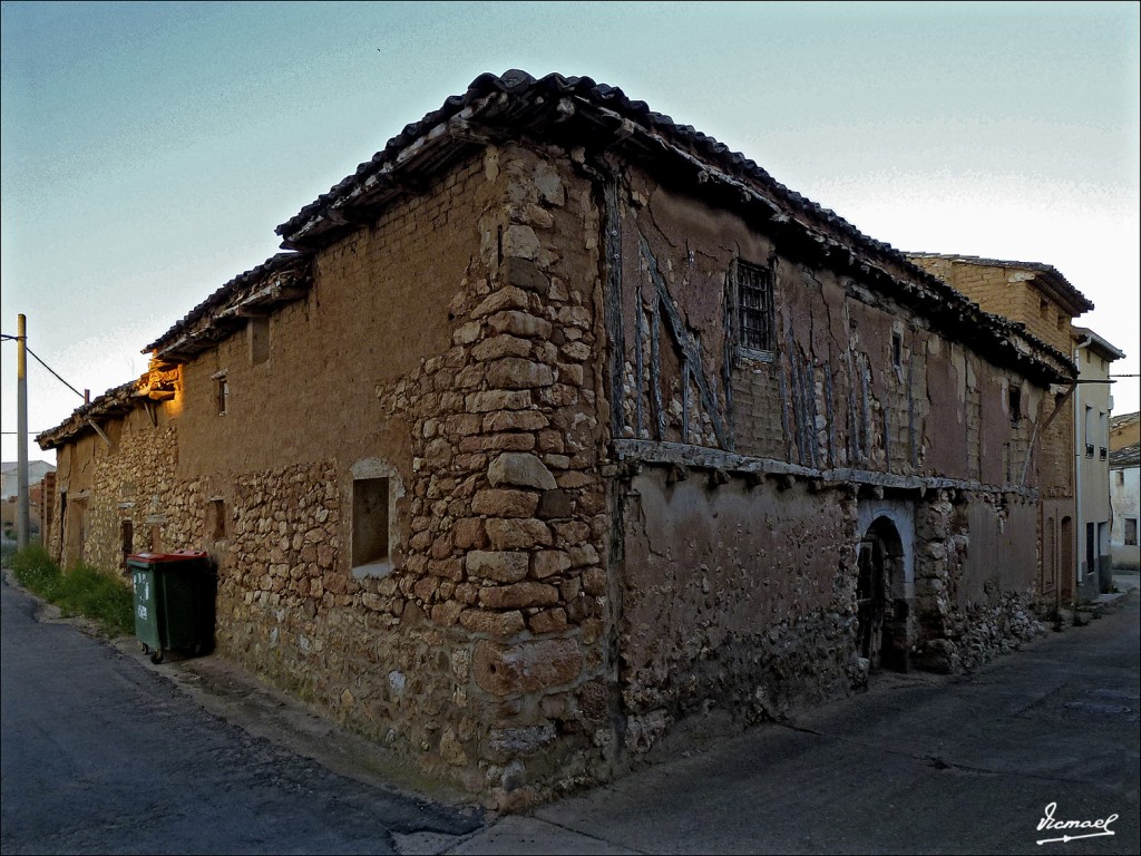Foto: 120604-22 ALMALUEZ - Almaluez (Soria), España