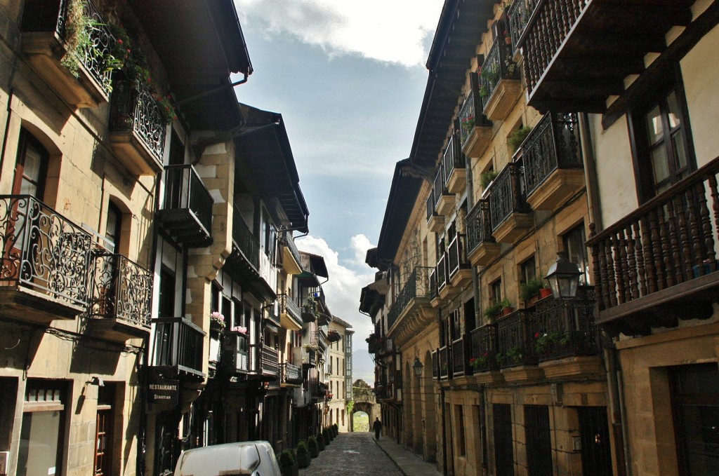 Foto: Calle Mayor - Hondarribia (Gipuzkoa), España