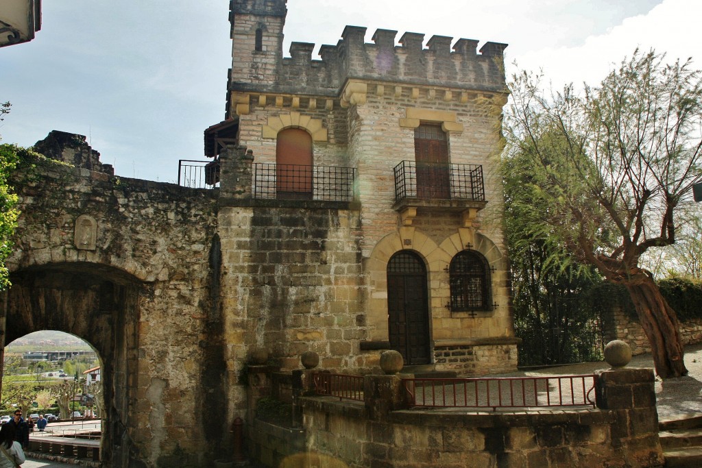 Foto: Puerta de Santa María - Hondarribia (Gipuzkoa), España