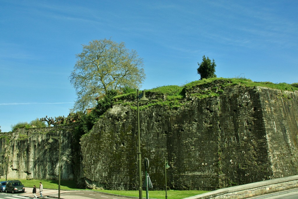 Foto: Murallas - Hondarribia (Gipuzkoa), España