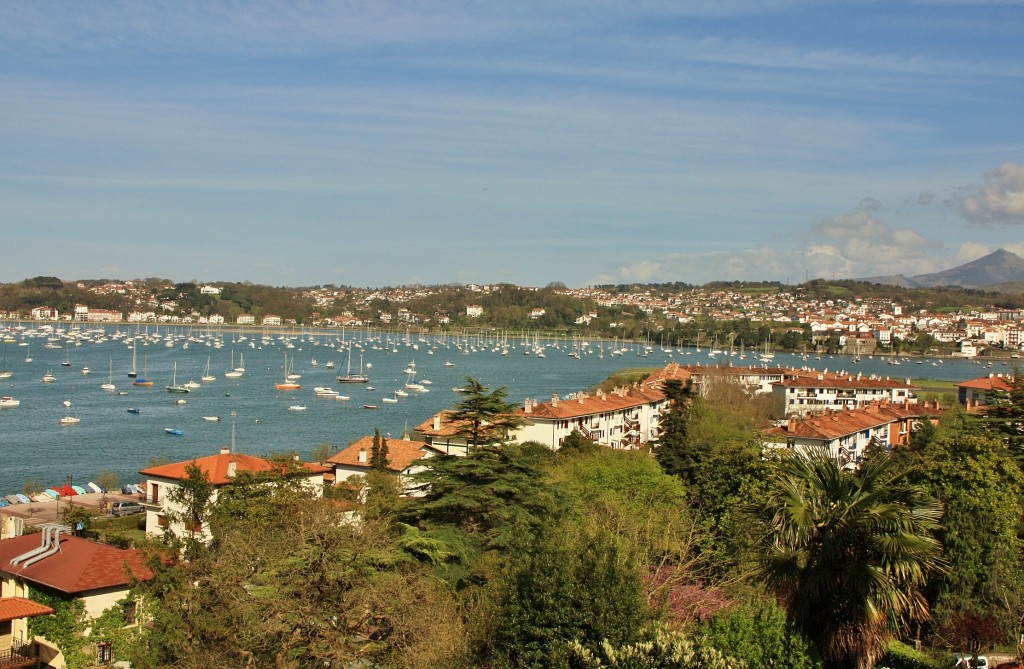 Foto: Vista de la ciudad - Hondarribia (Gipuzkoa), España