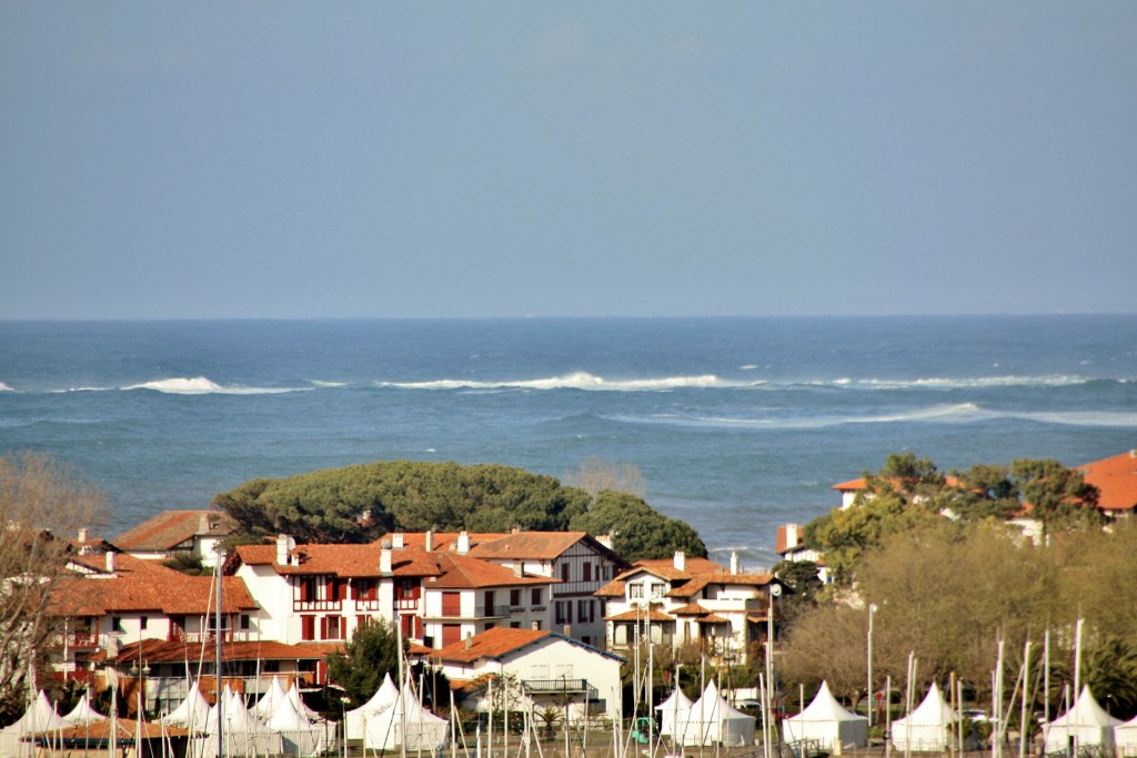 Foto: Vista de la ciudad - Hondarribia (Gipuzkoa), España