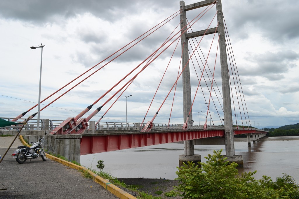 Foto: PUENTE LA AMISTAD - Nicoya (Guanacaste), Costa Rica