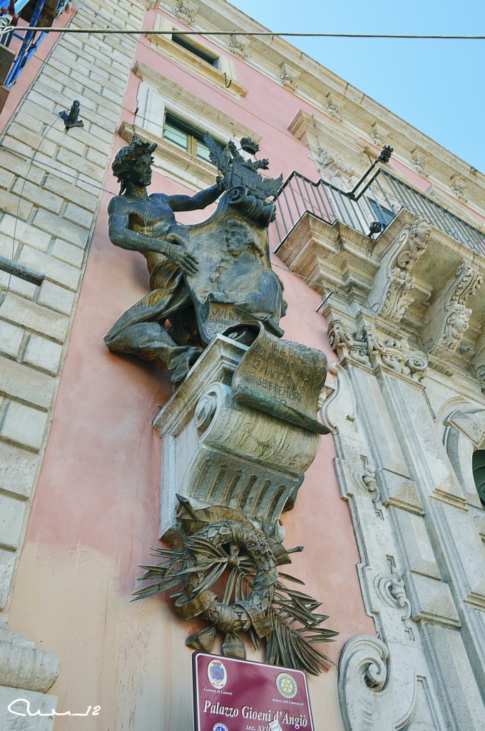 Foto: Figura - Catania, Italia