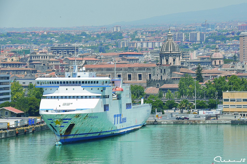 Foto: Puerto - Catania, Italia