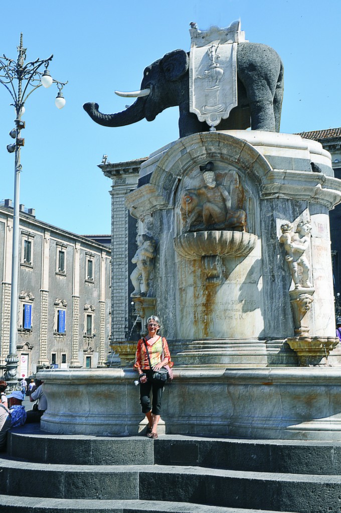 Foto: Fontana dell Elefante - Catania, Italia