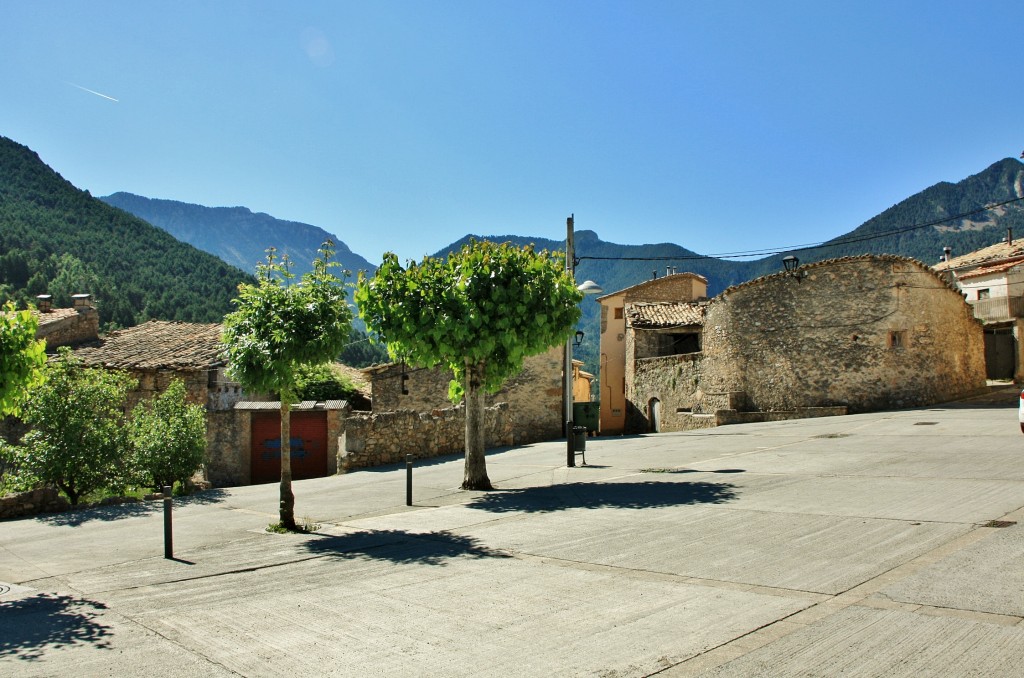 Foto: Vista del pueblo - Tuixent (Lleida), España
