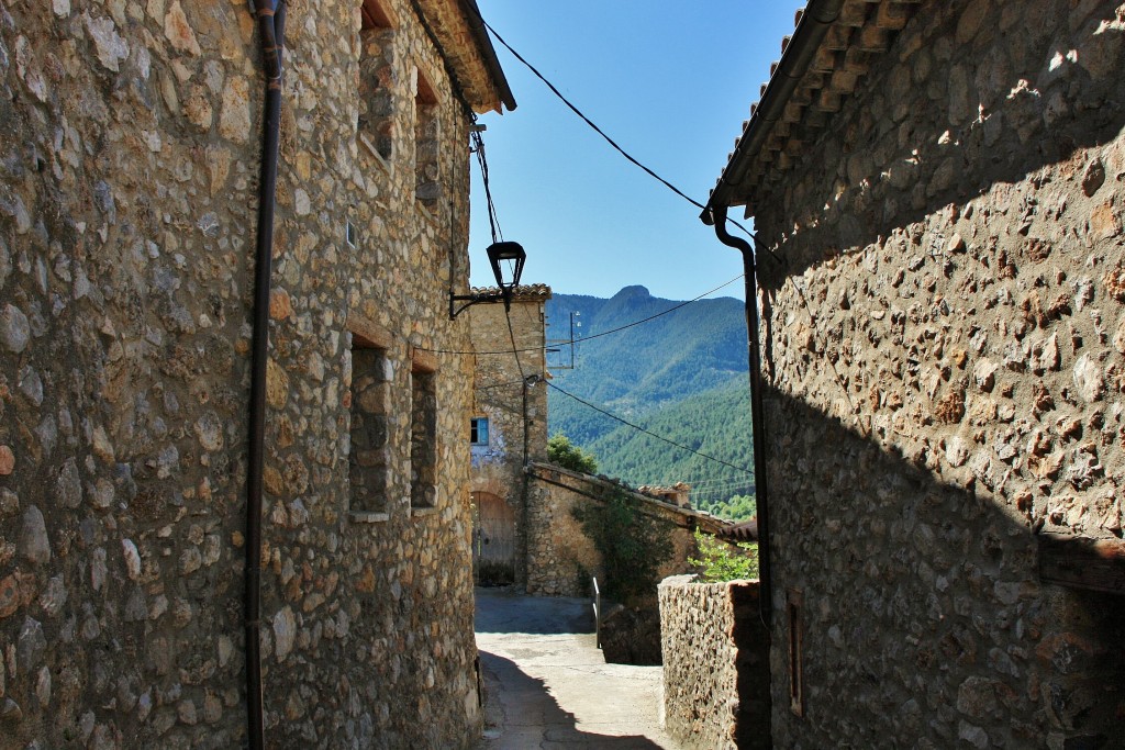 Foto: Vista del pueblo - Tuixent (Lleida), España