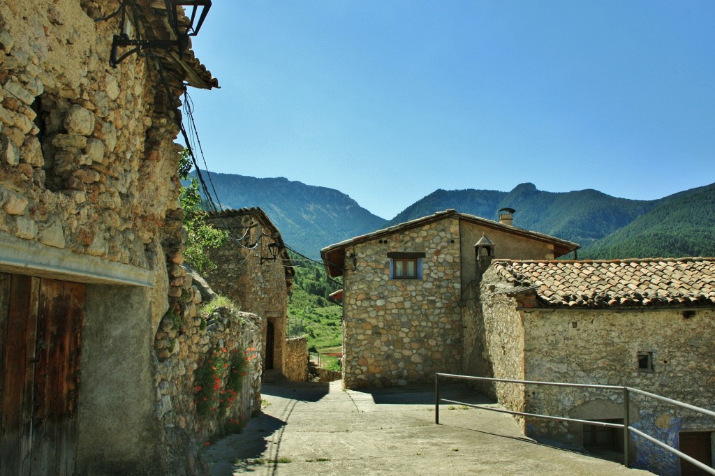 Foto: Vista del pueblo - Tuixent (Lleida), España