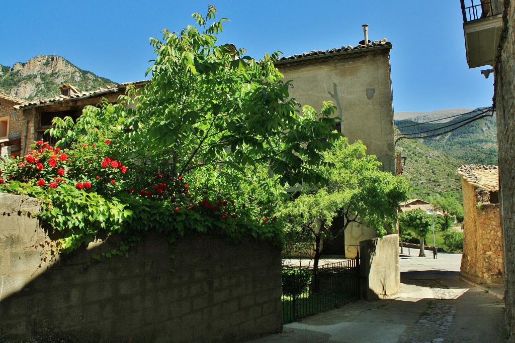 Foto: Vista del pueblo - Tuixent (Lleida), España