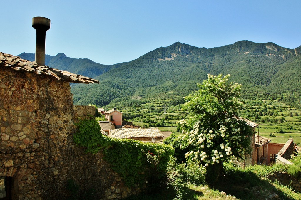 Foto: Vista del pueblo - Tuixent (Lleida), España