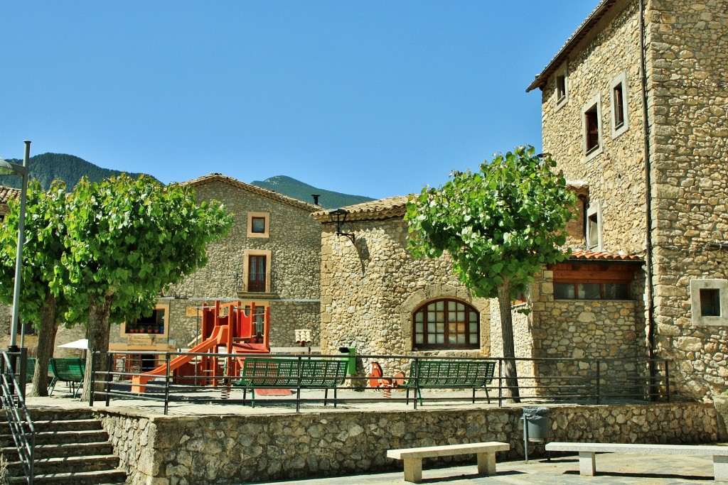 Foto: Vista del pueblo - Tuixent (Lleida), España