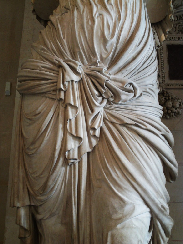 Foto: DETALLE CARIATIDES.-MUSEO DEL LOUVRE - Paris, Francia