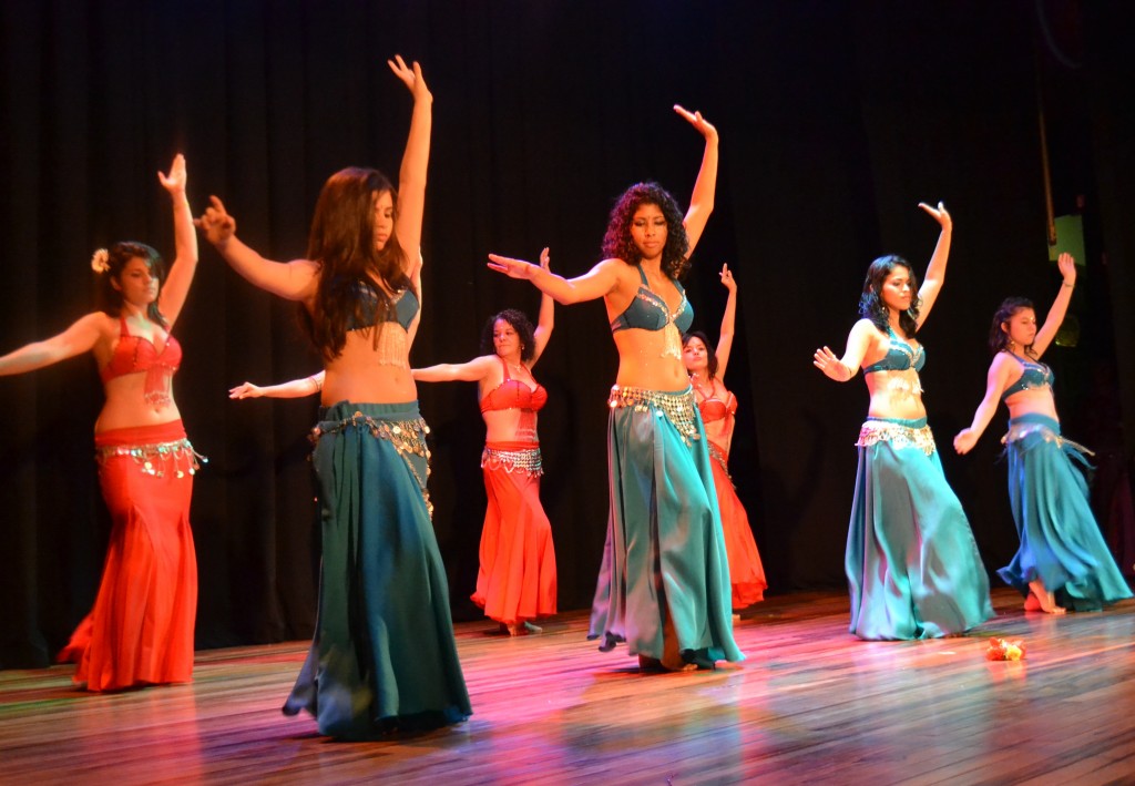 Foto: PRESENTACION DE DANZA DEL VIENTRE - Alajuela, Costa Rica