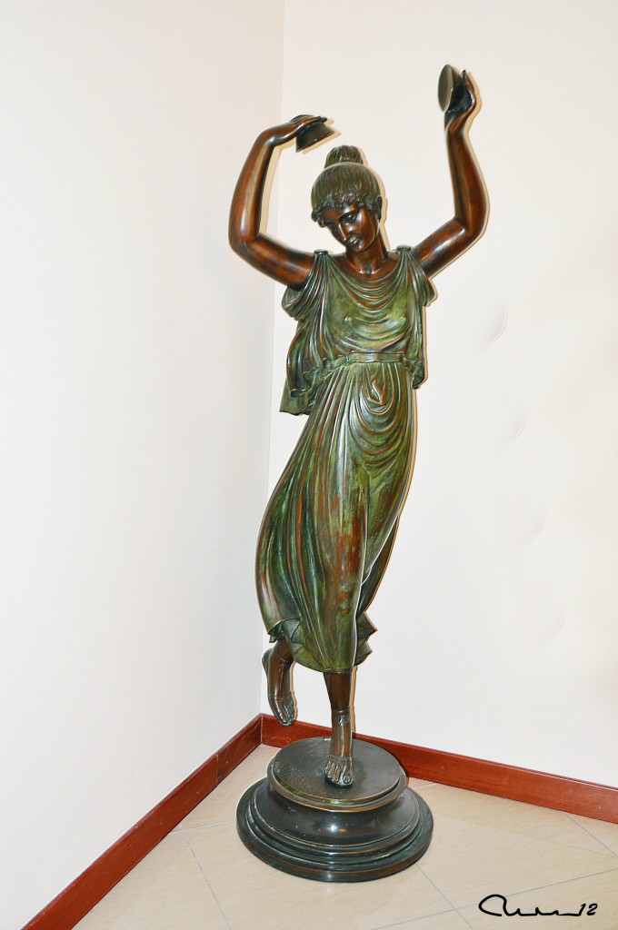 Foto: Escultura de bronce - Napoles, Italia