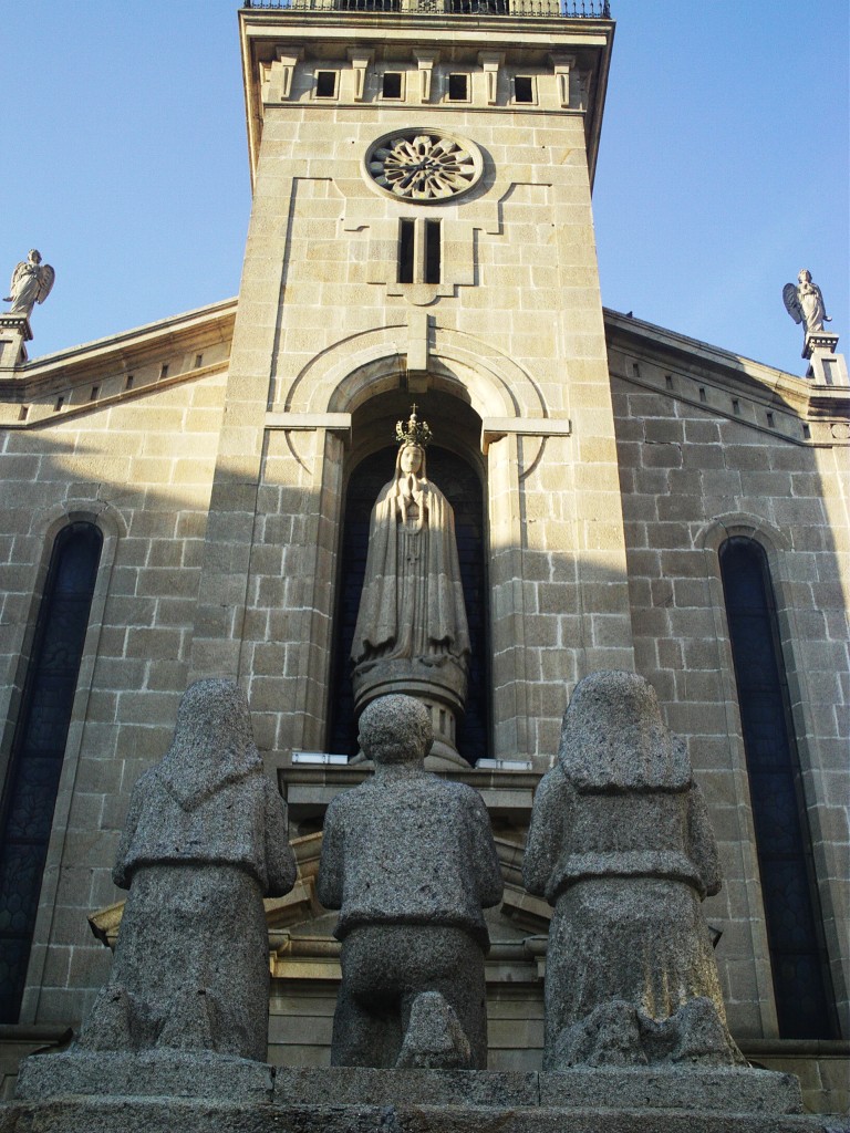 Foto: IGLESIA DE FATIMA - Orense (Ourense), España