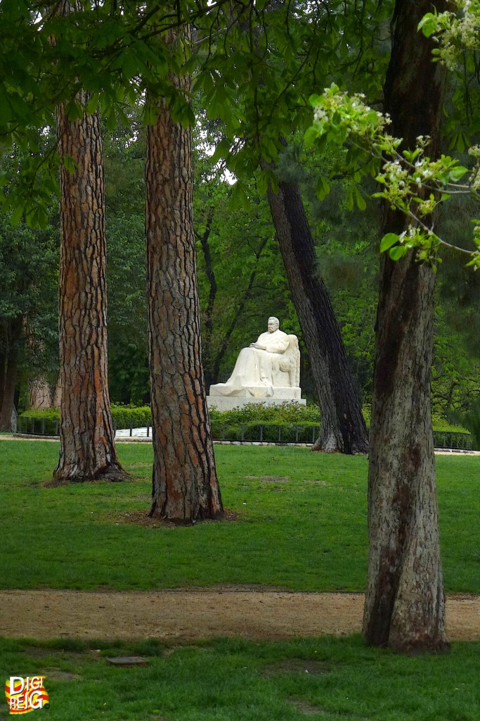 Foto: Monumento a Benito Pérez Galdós-Parque del Retiro - Madrid (Comunidad de Madrid), España