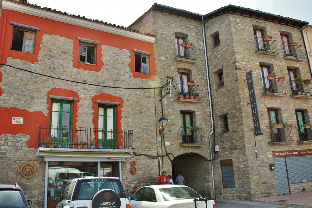 Foto: Vista del pueblo - La Pobla de Segur (Lleida), España