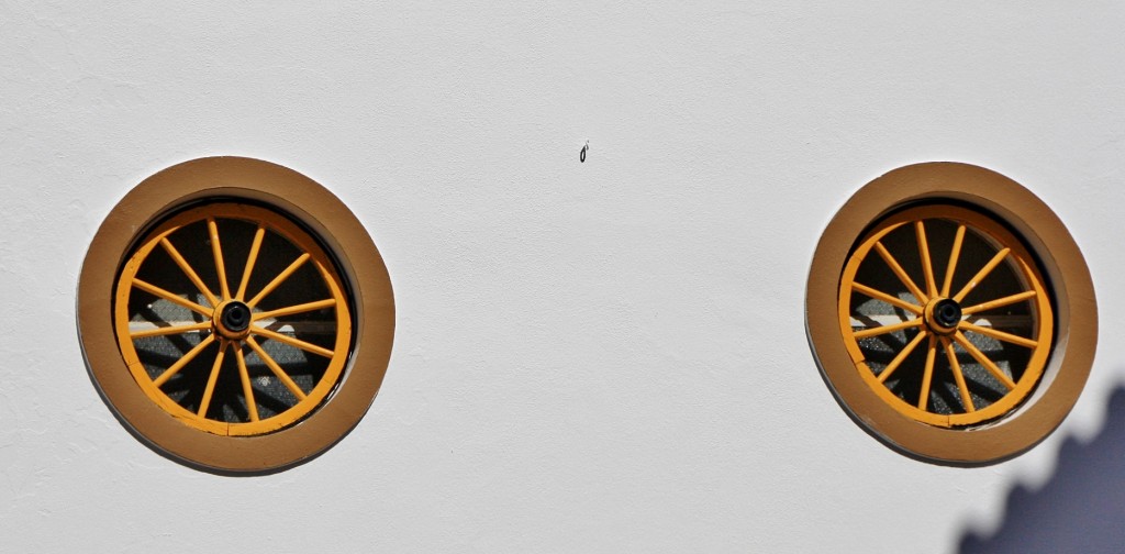 Foto: Detalle de unas ventanas - Estoi (Faro), Portugal